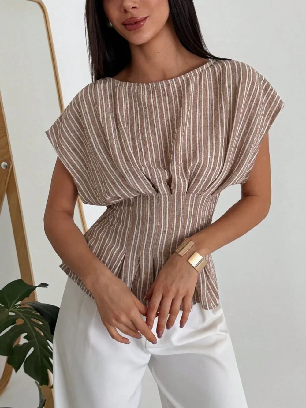 Apricot Casual Women's Round Neck Striped Short Sleeve Shirt with Cinched Waist